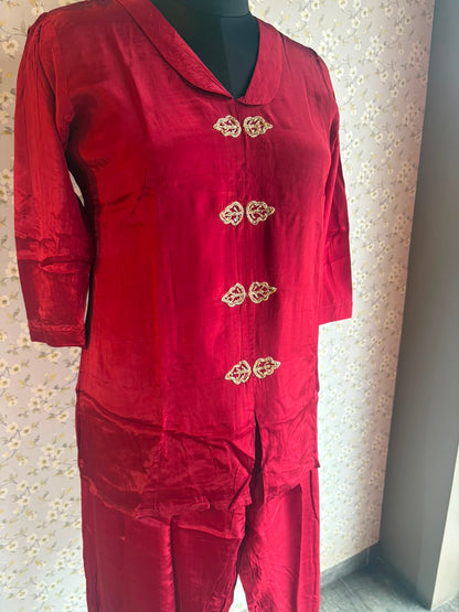 Mehroon Crepe Suit with Balloon Pants